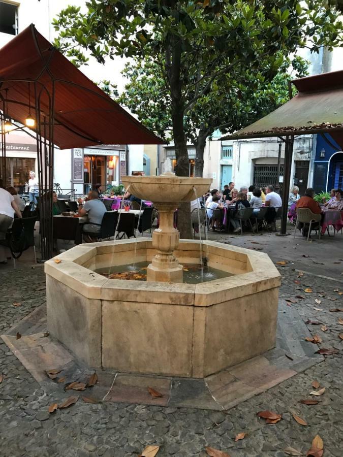 Apartamento Les Esclafidous Nimes Exterior foto